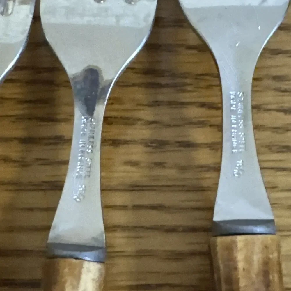 VTG Natural Bamboo Handle Flatware-Made in France Stainless Steel-12 Pieces